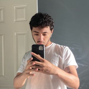 Meet your Posher, Gerardo